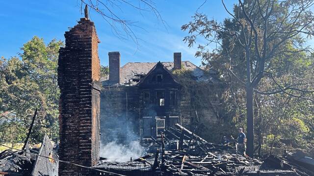 7449797_web1_ptr-McKeesportFire0061724-01