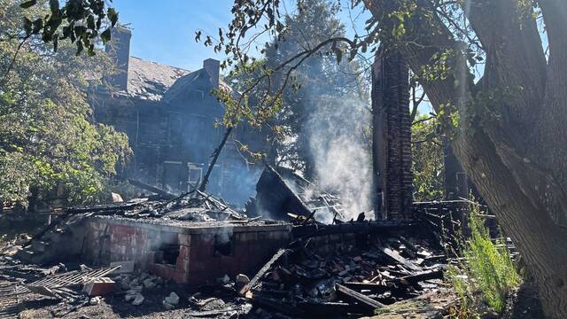 7449797_web1_ptr-McKeesportFire0061724-02