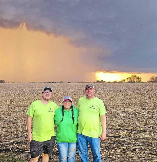 7452115_web1_gtr-StormChasers01