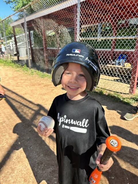 7452785_web1_her-teeball12-062724