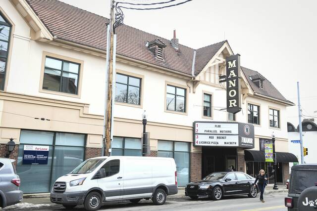 7455995_web1_ptr-SquirrelHill-Manor