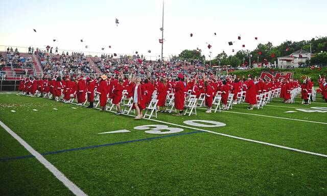 7456565_web1_nhj-commencement-062724-7