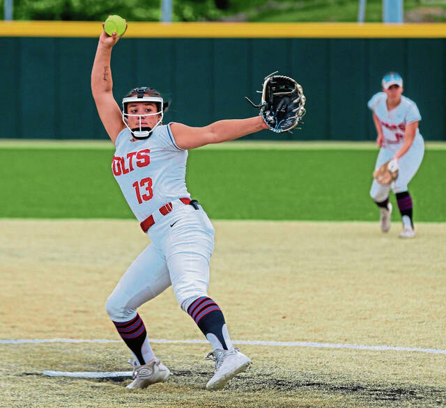 Seniors help ‘make a name’ for Chartiers Valley softball