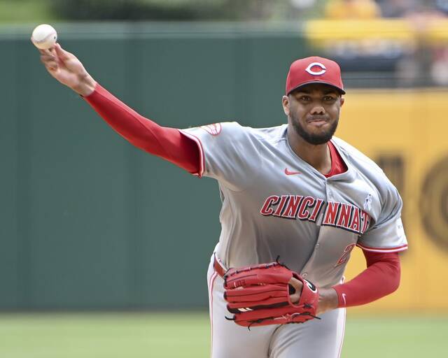 7458397_web1_ptr-BucsReds04-062024