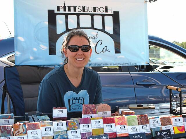 7470874_web1_hj-farmersmarket-062024-7