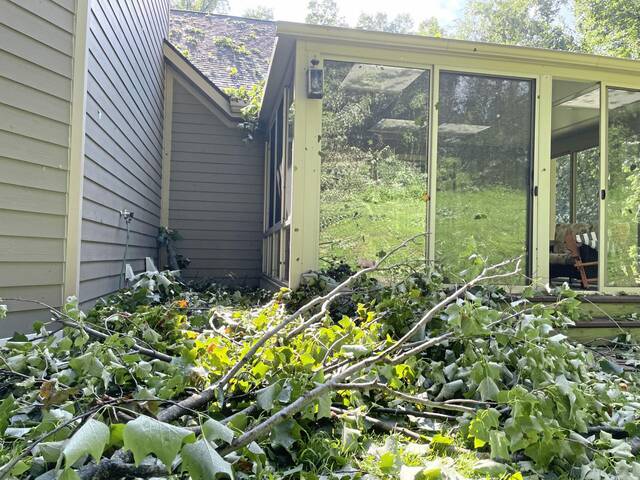 7484914_web1_gtr-SevereStormDAMAGE05-062824