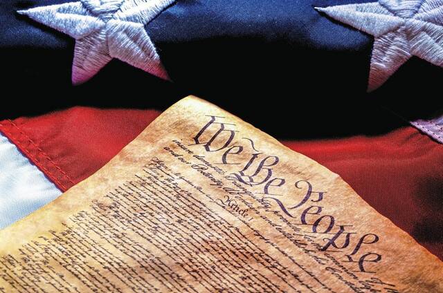 7463565_web1_Declaration-of-Independence
