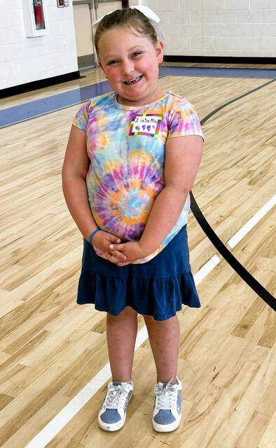 7476830_web1_cheer-1