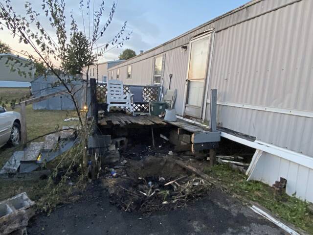 7532040_web1_gtr-SHuntPorchFire-071324