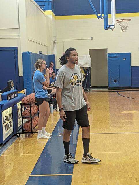 Apollo-Ridge girls basketball making strides as it transitions to new coach Raevaan Mottley