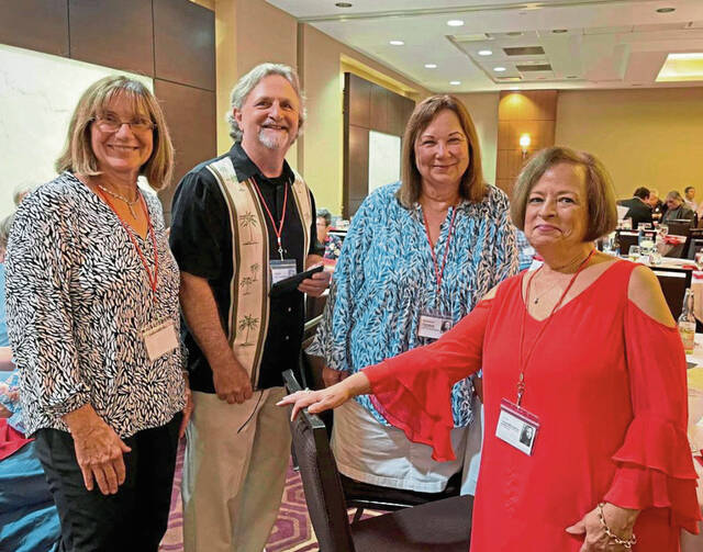 7562860_web1_vnd-Reunions-072424--3-