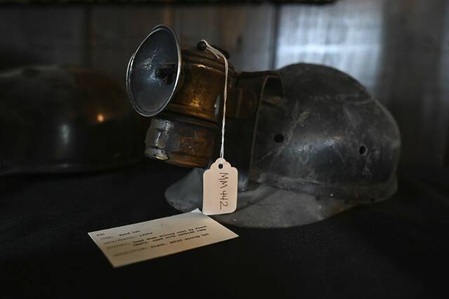 7563710_web1_gtr-DerryCoalHistory002-072524