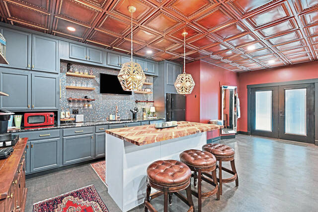 7566851_web1_sew-ChestnutHouse-5