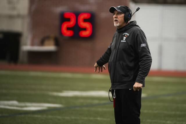 City League mourns death of longtime Allderdice football coach Jerry Haslett