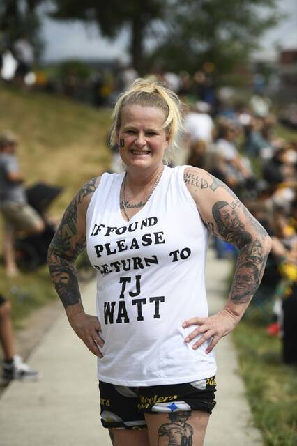 7571630_web1_gtr-SteelersFans013-072624