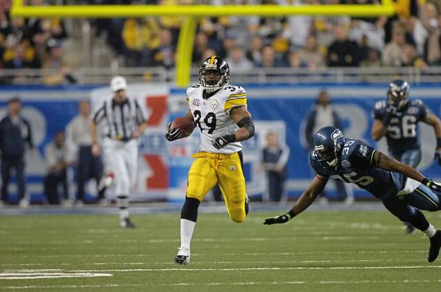 7577483_web1_gtr-steelersa102-011622