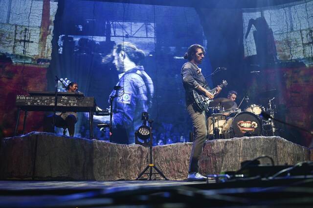 7582713_web1_ptr-HozierConcert015-073024