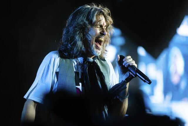 7589453_web1_ptr-styxforeigner26-080124