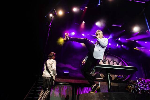 7589453_web1_ptr-styxforeigner39-080124