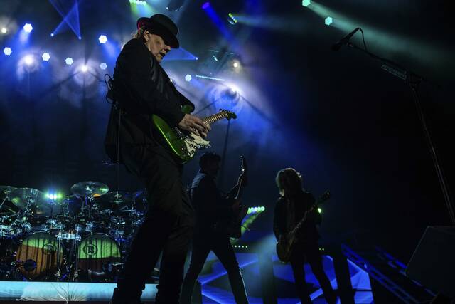 7589453_web1_ptr-styxforeigner45-080124