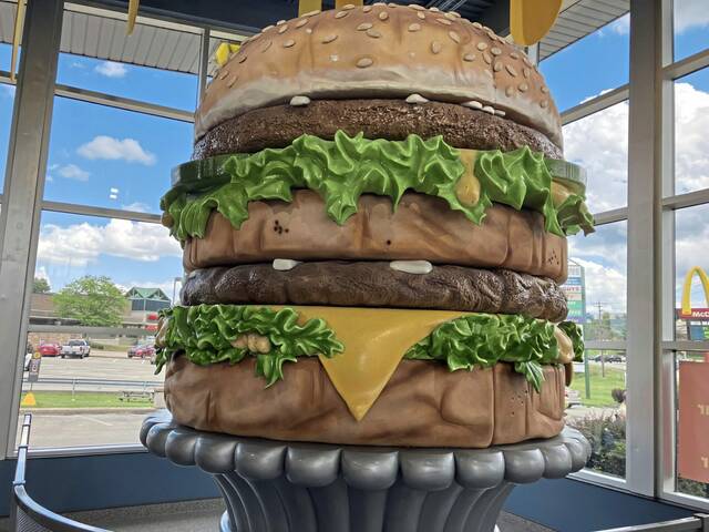 7592104_web1_Big-Mac-Museum