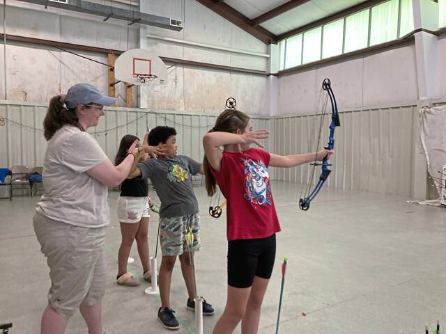 7592538_web1_ptr-Archery4-080324