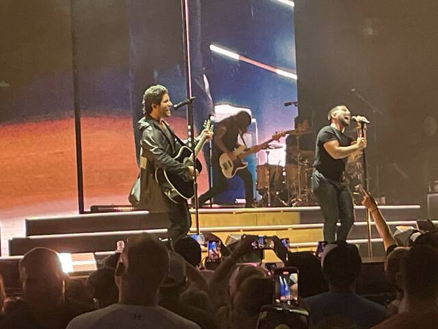 7598914_web1_ptr-danshay