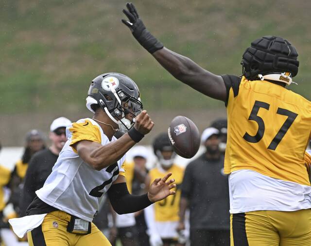 7599034_web1_gtr-Steelers02-080424