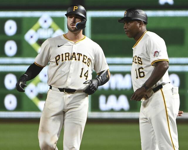 7599043_web1_ptr-BucsDbacks18-080424