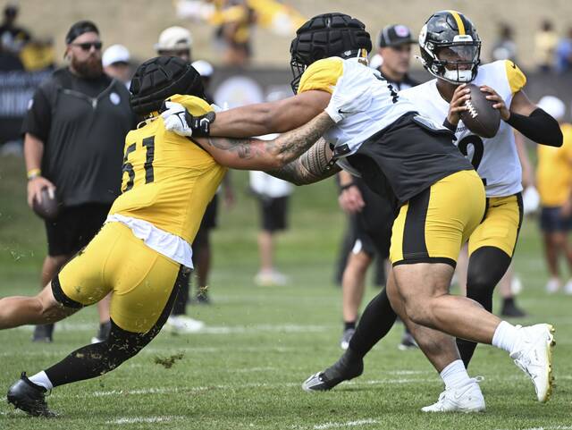 7600966_web1_gtr-Steelers15-080524
