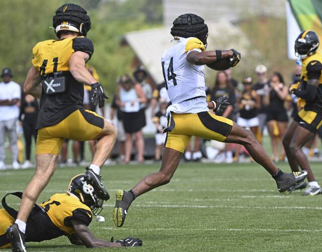7600966_web1_gtr-Steelers16-080524