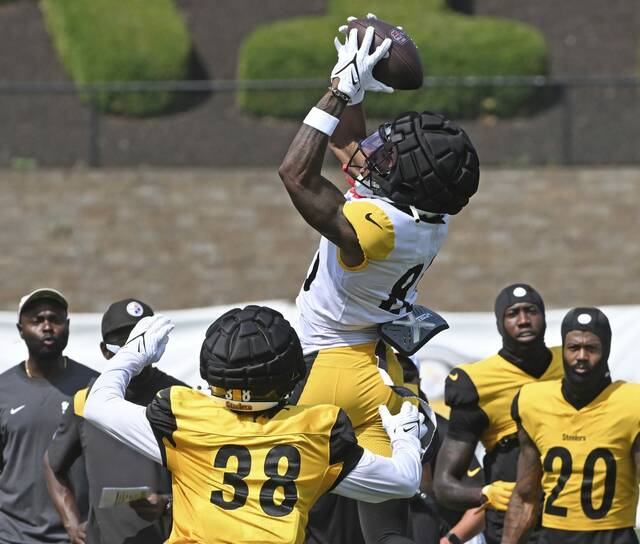 7600966_web1_gtr-Steelers20-080524