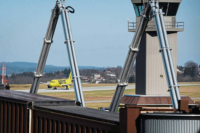 7606425_web1_gtr-PalmerAirport004-121423