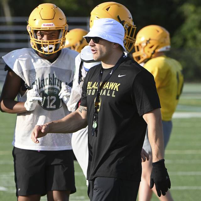 New Blackhawk coach focusing on staying in the moment