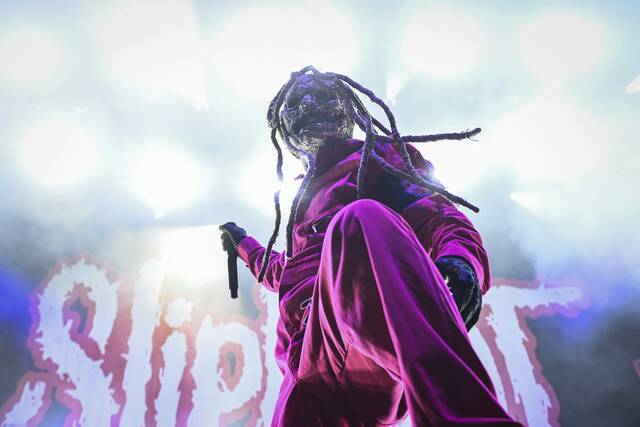 7609465_web1_ptr-Slipknot017-080824