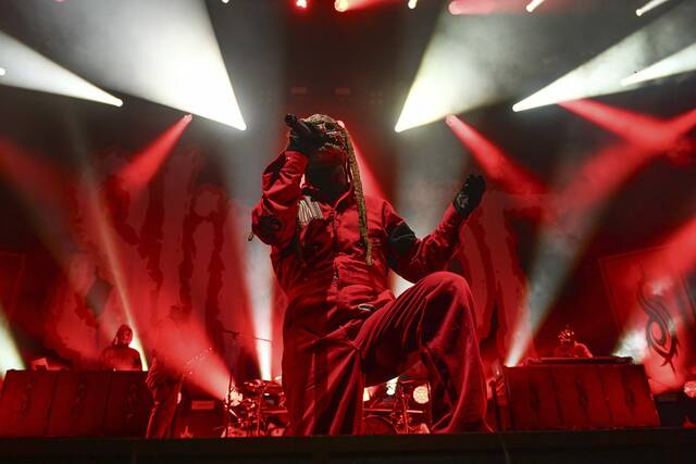 7609465_web1_ptr-Slipknot018-080824