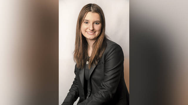 Ahead of senior tennis season, Quaker Valley’s Kristen Close hosting empowering women program