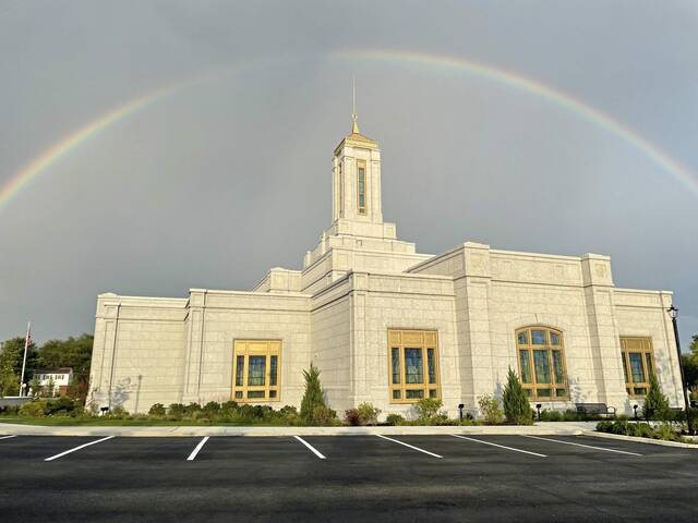 7621496_web1_ptr-PittsburghTemple-Rainbow