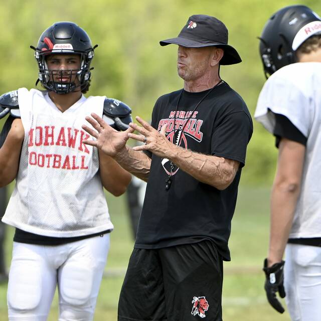 Mohawk on short list of MAC title contenders