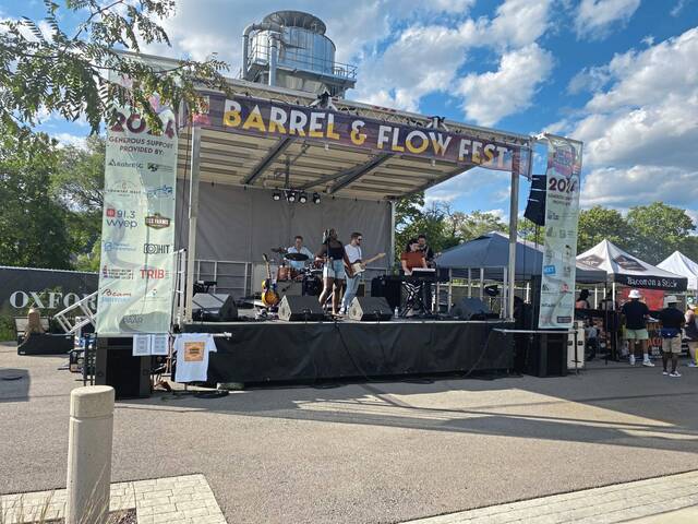 7626020_web1_Bfest5
