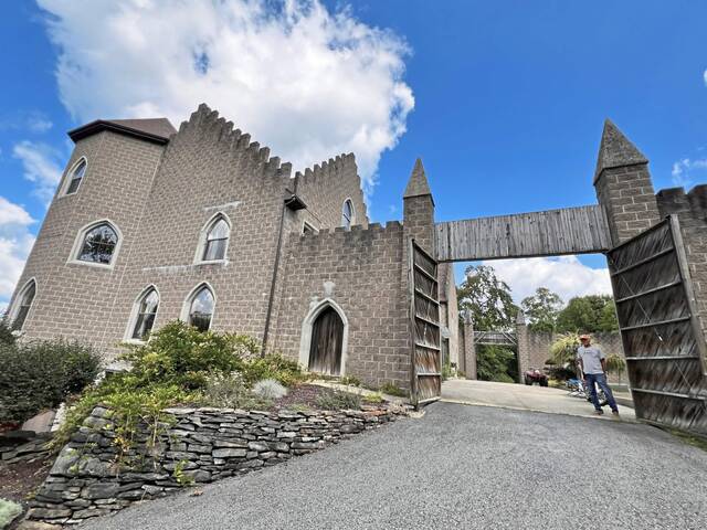 7626313_web1_ptr-Castleestate-081424-5