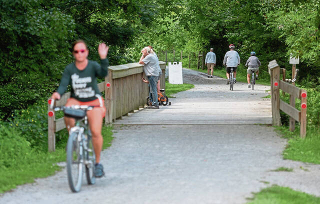 7637119_web1_VND-trailtowns002-082524