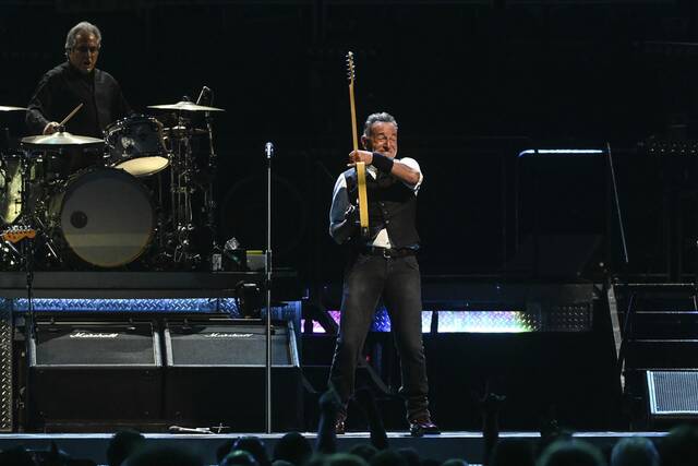 7640204_web1_ptr-BruceSpringsteen004-081624