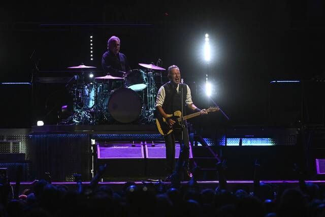 7640204_web1_ptr-BruceSpringsteen008-081624