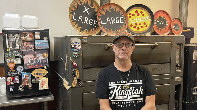 7648590_web1_gtr-RobsPizza-082024--2