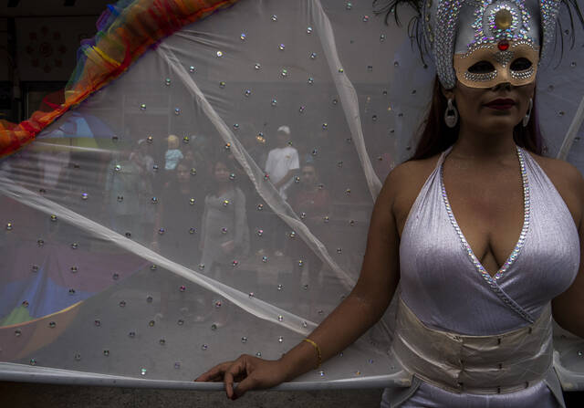 Slide 
													
													6