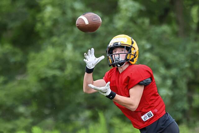 Bentworth puts focus on finishing games to contend in Tri-County South