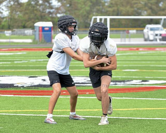 Charleroi hopes to benefit from experience in Ty Aeschbacher’s 2nd season at helm