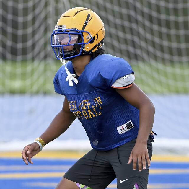 High school football roundup for Aug. 23, 2024: West Mifflin hangs on to defeat Elizabeth Forward