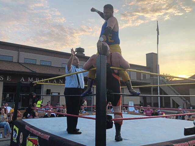 7667399_web1_vnd-CitizensHoseWrasslers6-082524
